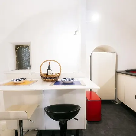 Piazza Navona Balcony Experience Апартаменты